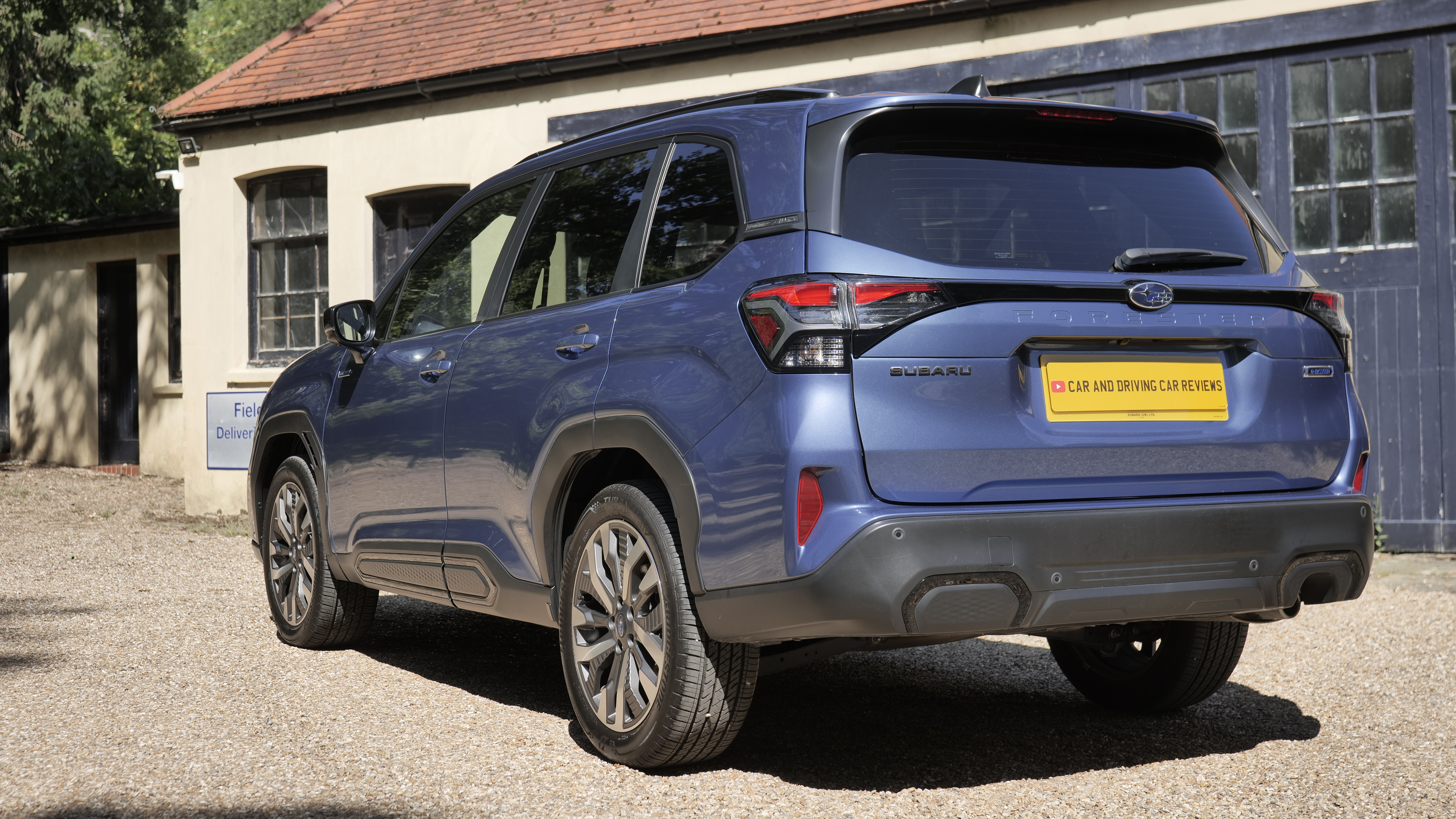 SUBARU FORESTER ESTATE 2.0i e-Boxer Limited 5dr Lineartronic